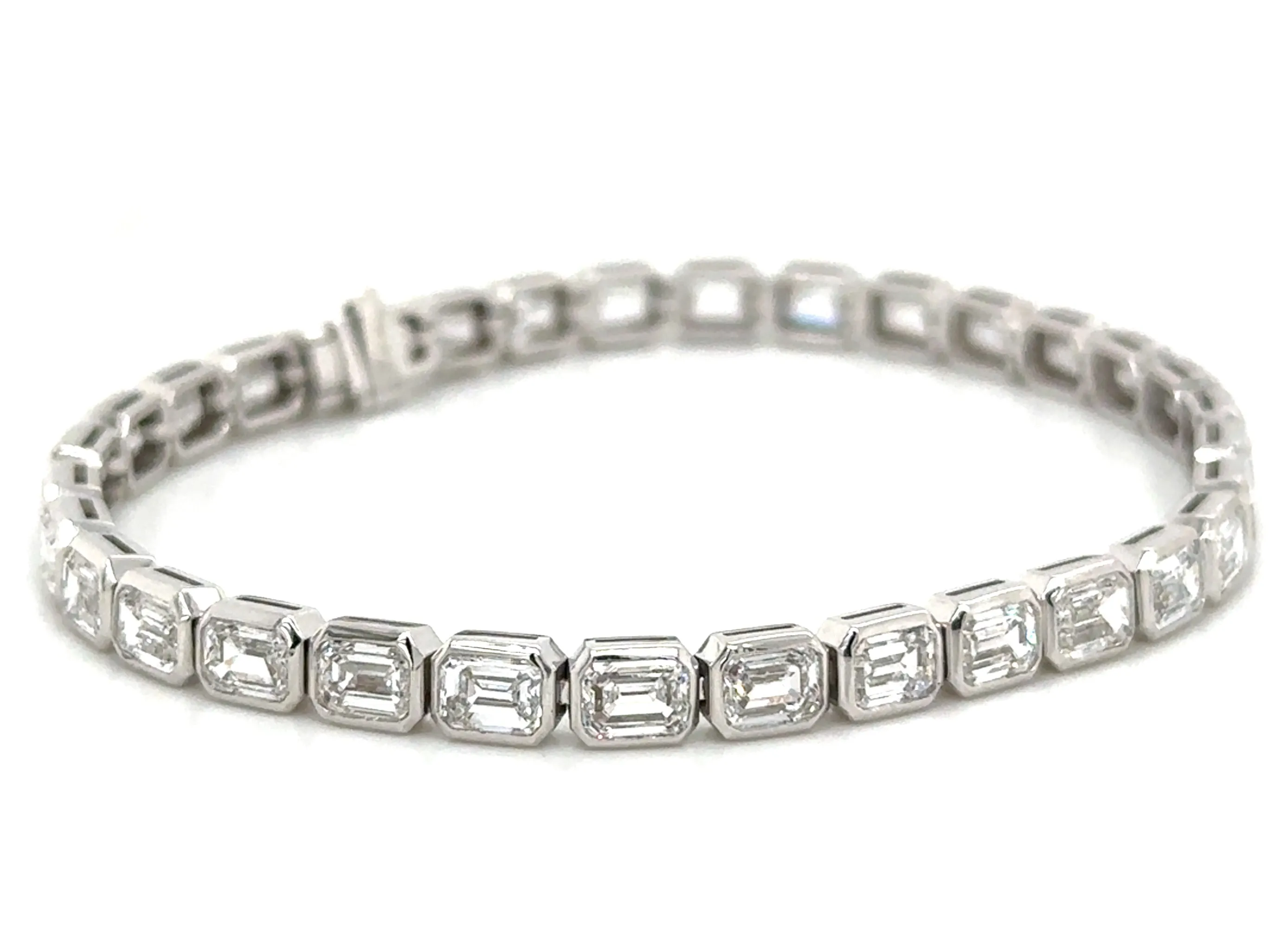 11.23carat Lab Diamond Emerald-cut East West Statement Tennis Bezel-set Bracelet
