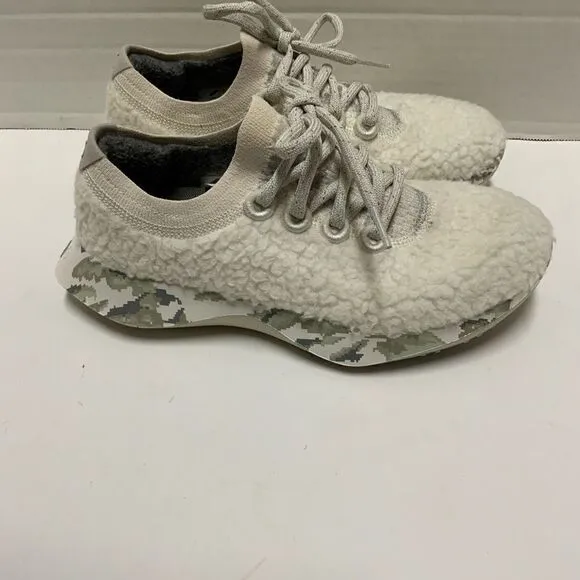 Allbirds Womens  6 Natural White Cloud Pixel Wool Dasher Fluff Sneaker Shoes