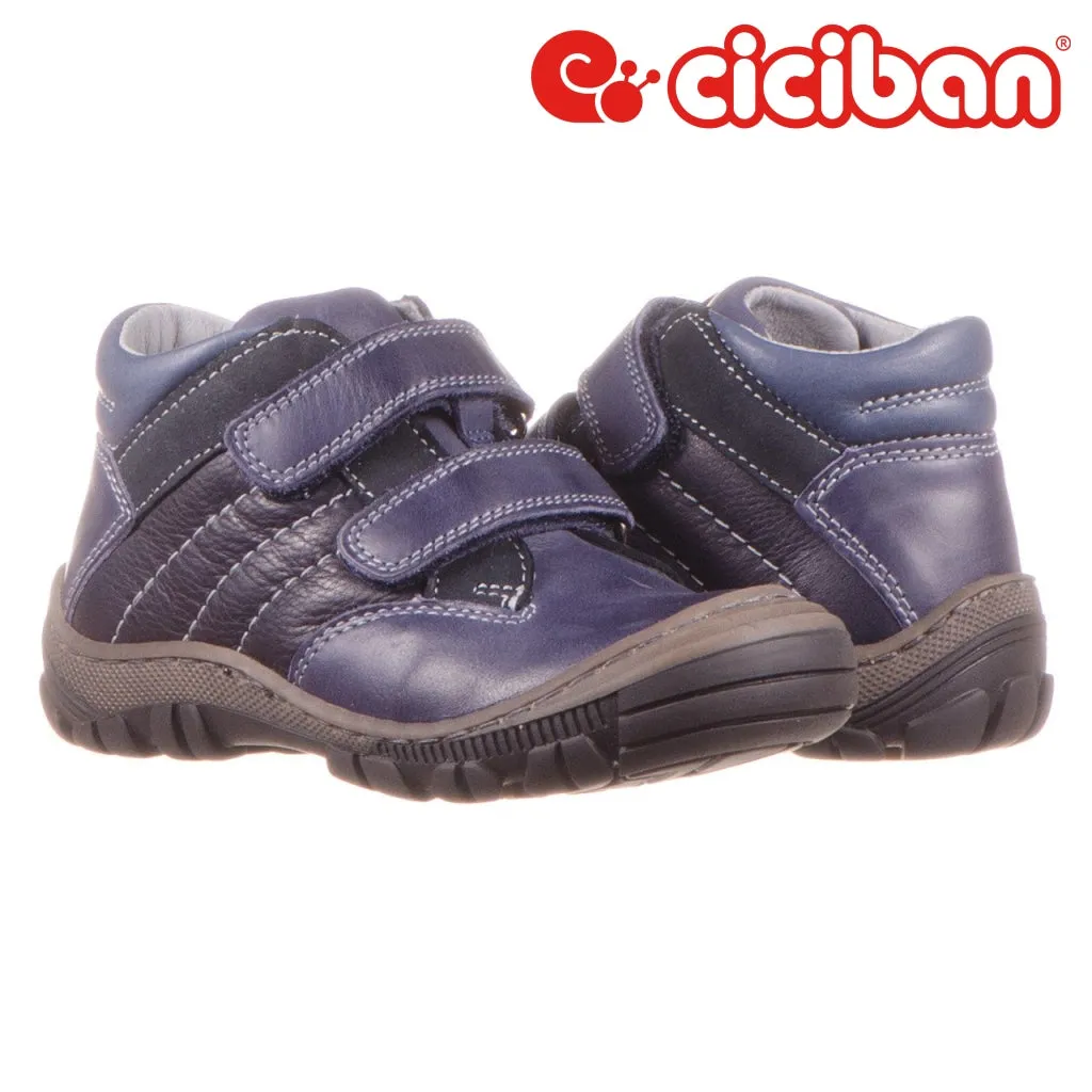 Ariel Navy 83
