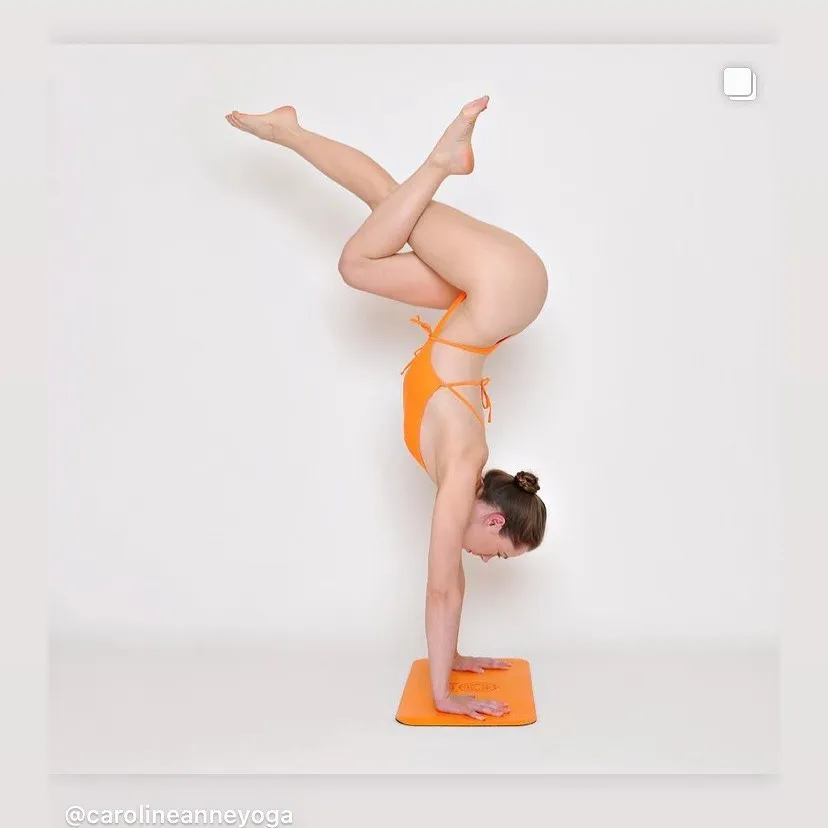ARPI - The Essential Yoga handstand mat Pink 4.5mm