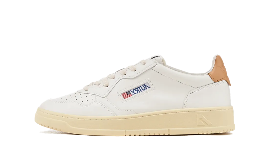 Autry Action Shoes Medalist Low "Orange"