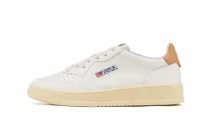 Autry Action Shoes Medalist Low "Orange"