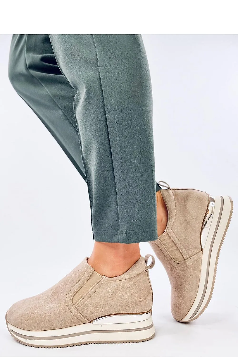 Buskin low shoes