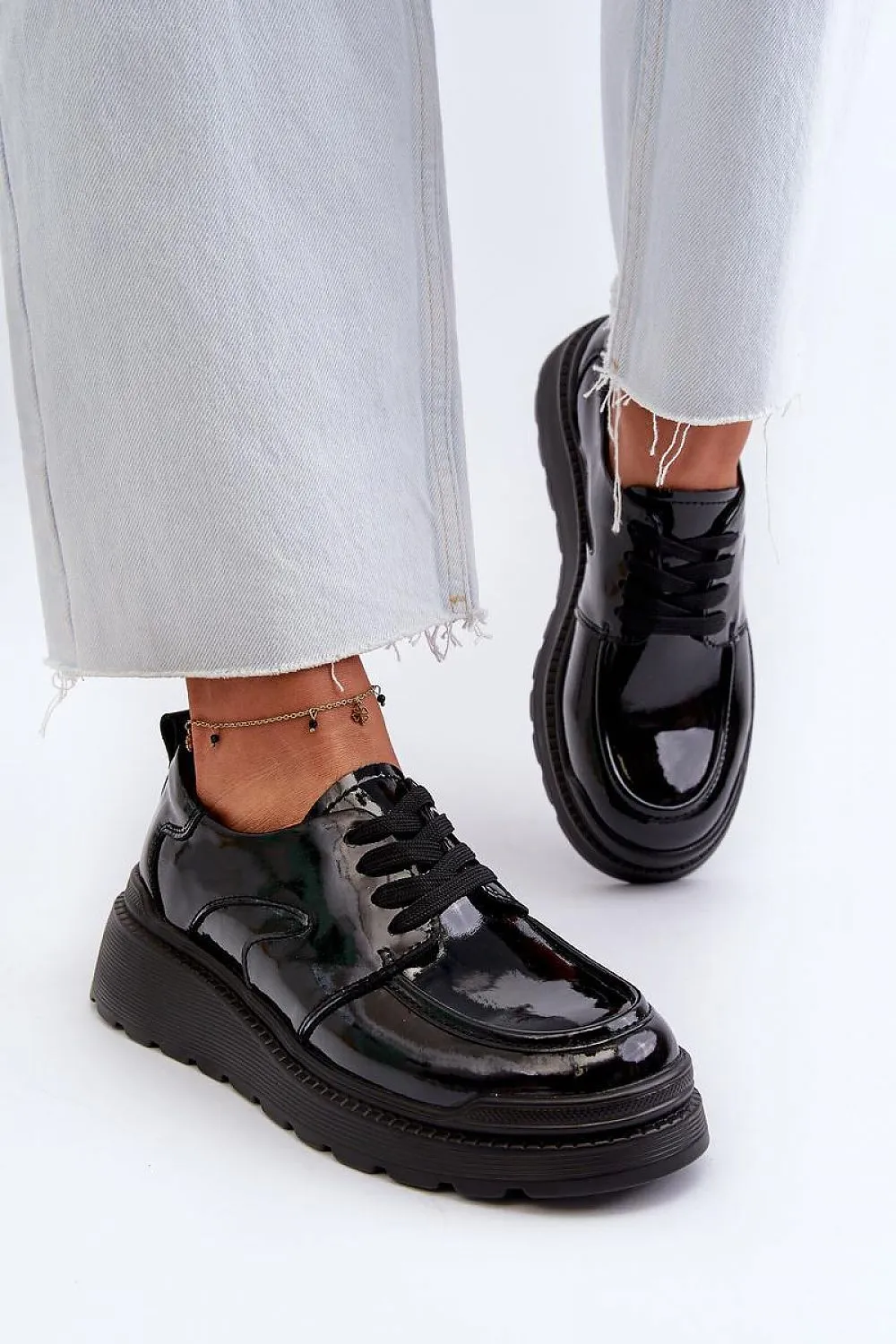 Buskin low shoes