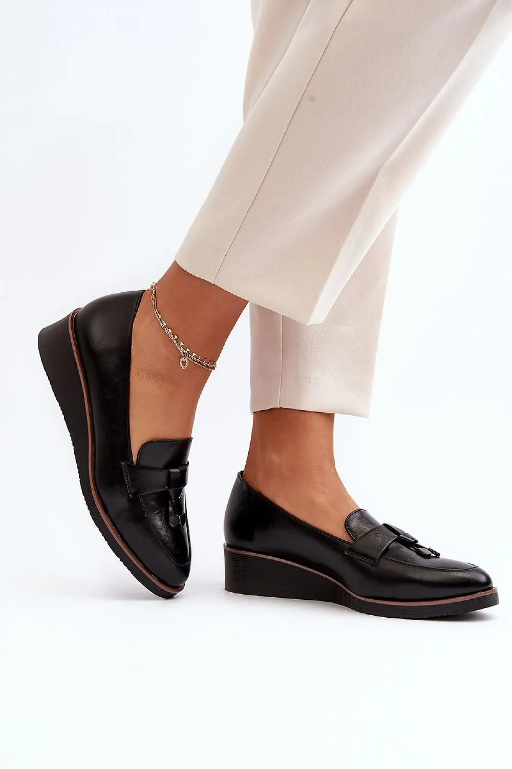 Buskin low shoes
