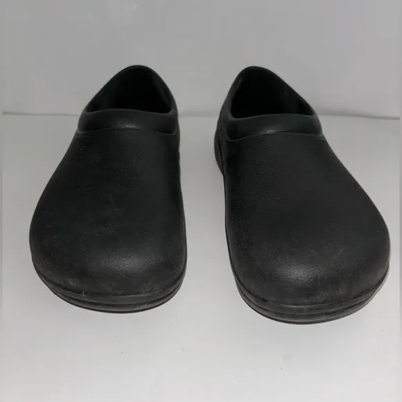 Crocs On The Clock Work Arch Support Slip Resistant Relaxed Fit Men 8 Women 10