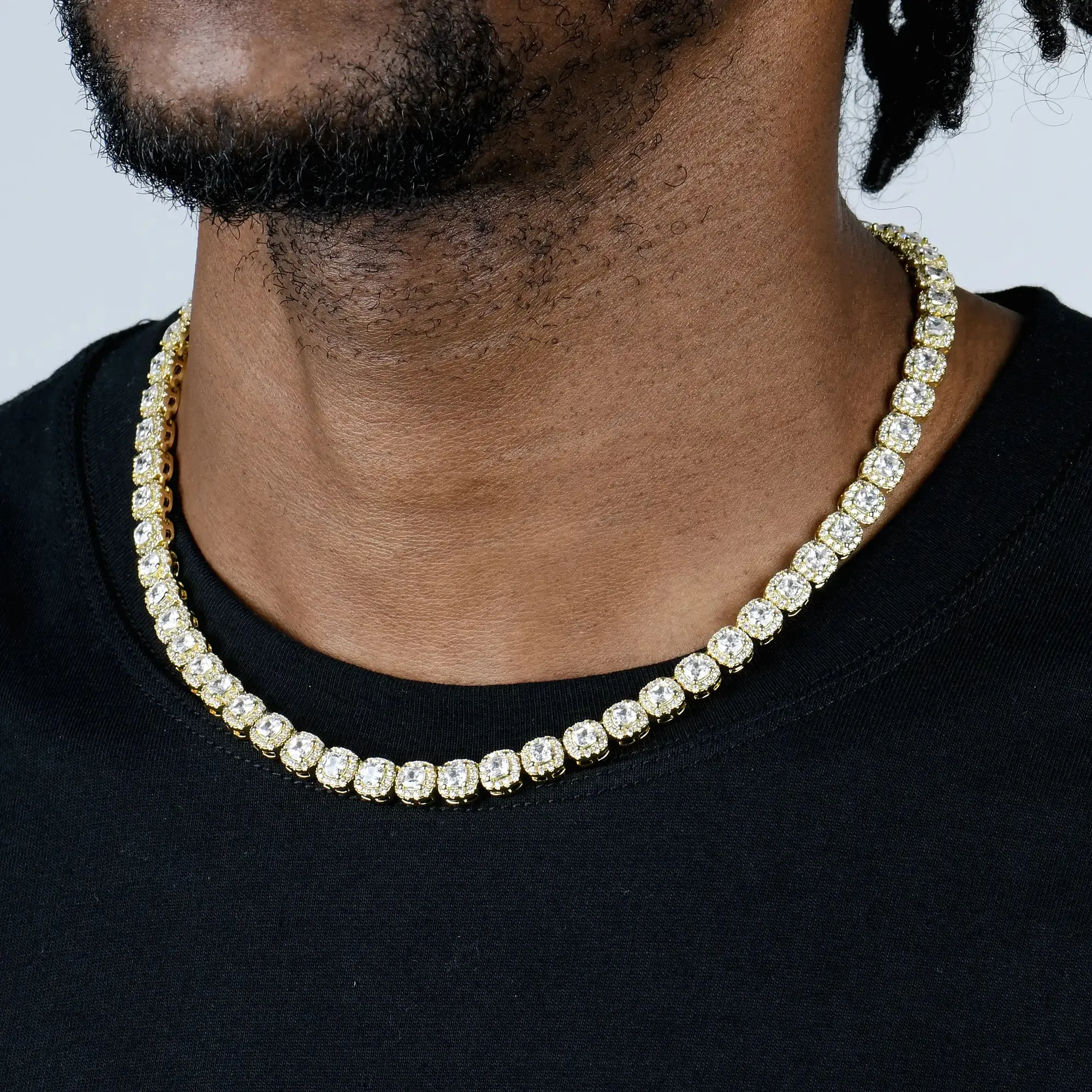 Cushion-Cut Clustered Tennis Chain in Yellow Gold - 7mm