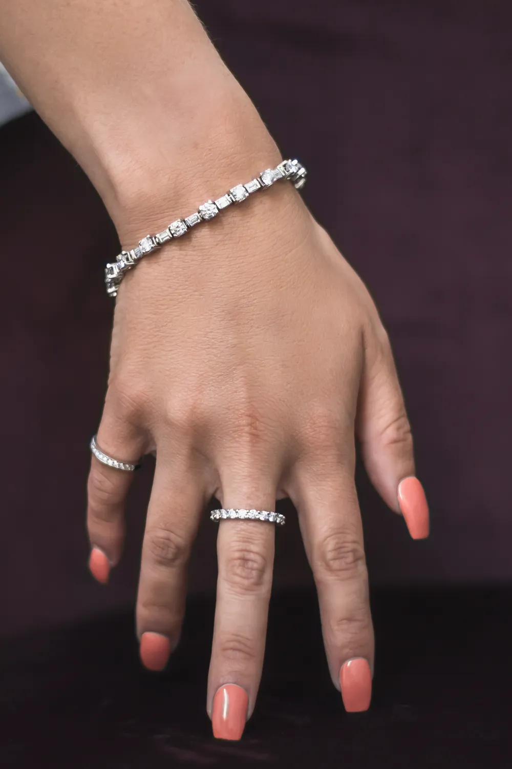Diamond Tennis Bracelet - 14K White Gold - 7.00ct.