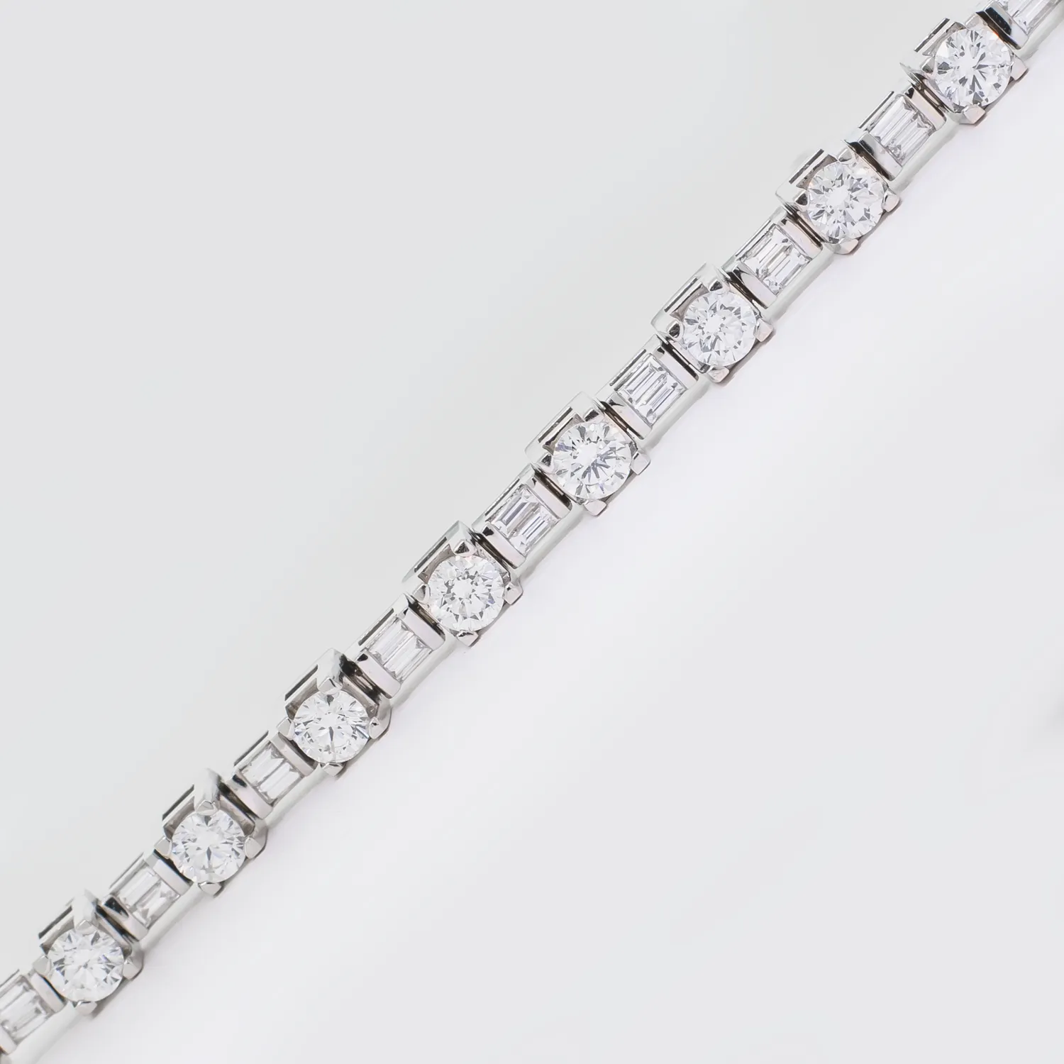 Diamond Tennis Bracelet - 14K White Gold - 7.00ct.