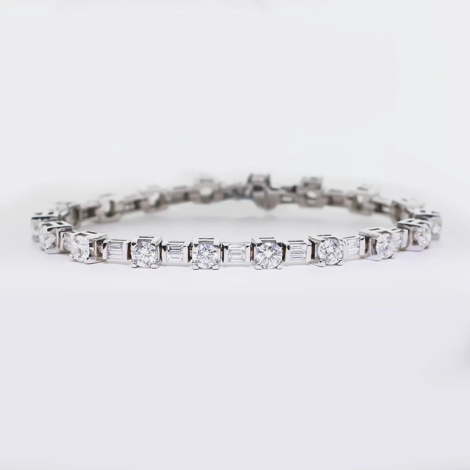 Diamond Tennis Bracelet - 14K White Gold - 7.00ct.