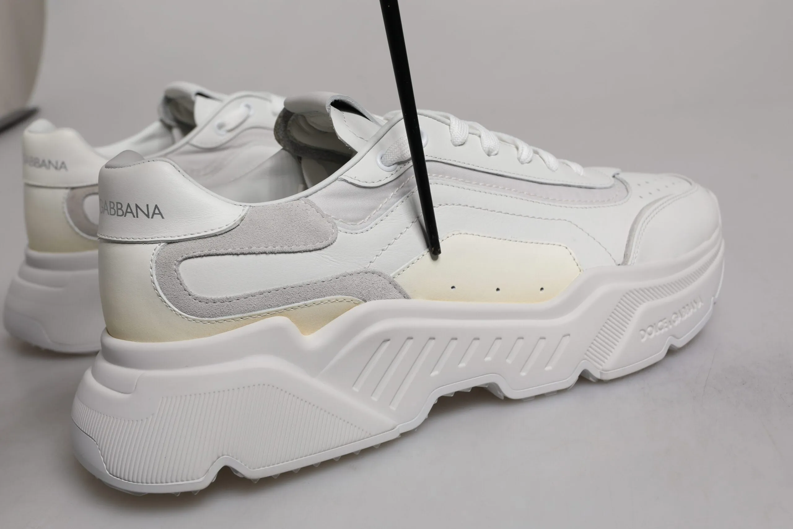 Dolce & Gabbana White Daymaster Low Top Sneakers Shoes
