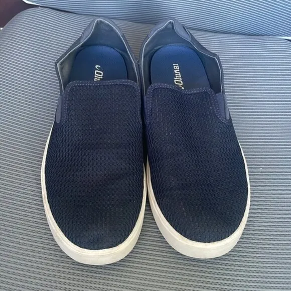 EC OluKai Lae'ahi Navy Slip on Shoes - Size 10