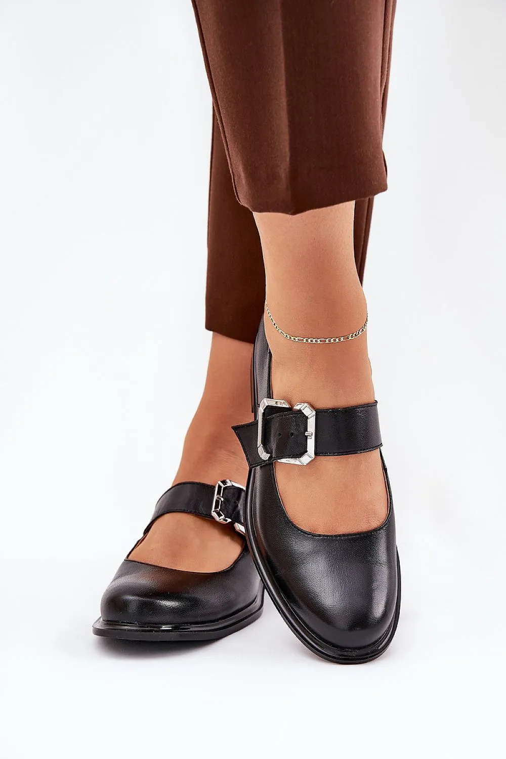 Low Shoes Step in style