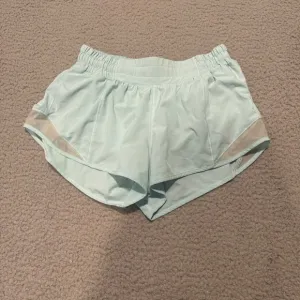 Lululemon Hotty Hot High-Rise Lined Short 2.5&quot;Blue Chill Size 6