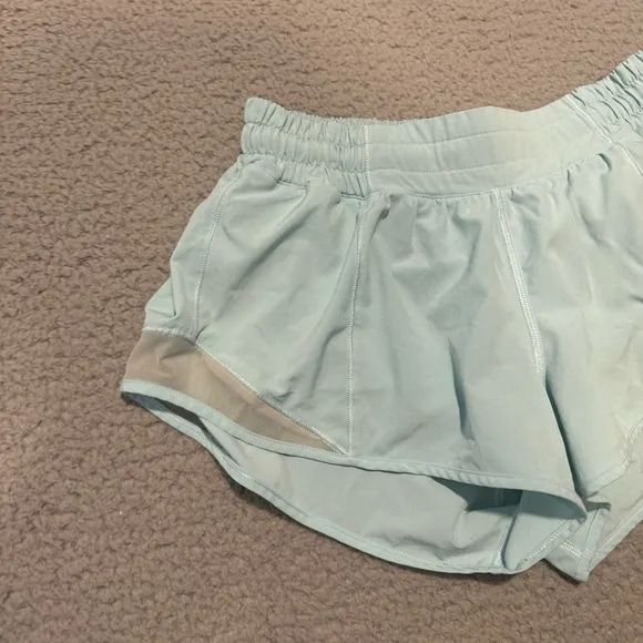 Lululemon Hotty Hot High-Rise Lined Short 2.5&quot;Blue Chill Size 6