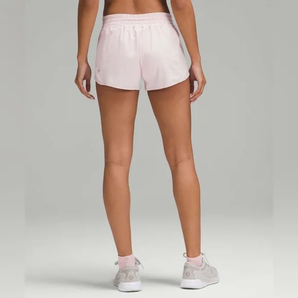 Lululemon Hotty Hot High-Rise Lined Short 2.5&quot;Flush Pink