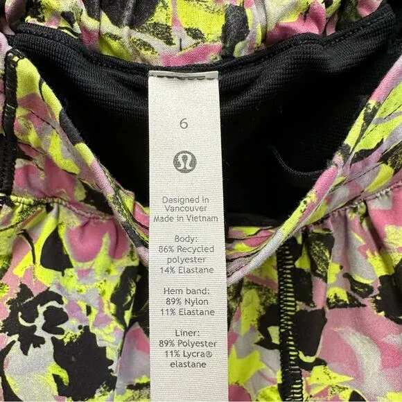 Lululemon Hotty Hot Low Rise Short Inflected Highlight Yellow Multi/Black Size 6