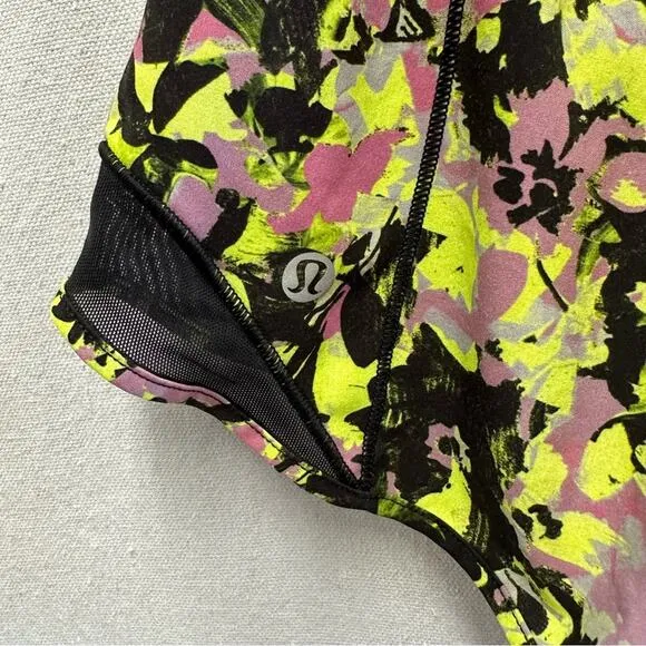 Lululemon Hotty Hot Low Rise Short Inflected Highlight Yellow Multi/Black Size 6