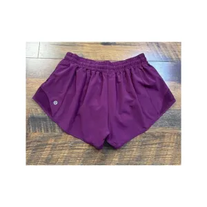 Lululemon Hotty Hot Short II 2.5&quot; Marvel Size 8