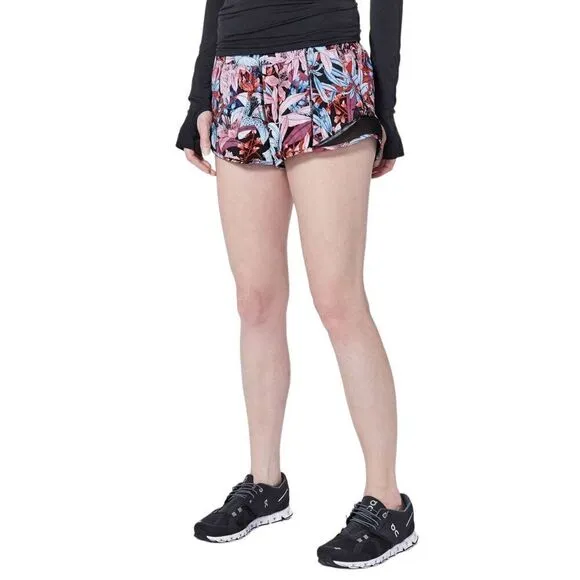 Lululemon Hotty Hot Short Low-Rise 2.5&quot;  *Lush Lillies Multi/Black