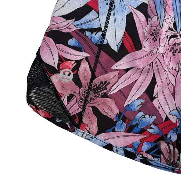 Lululemon Hotty Hot Short Low-Rise 2.5&quot;  *Lush Lillies Multi/Black