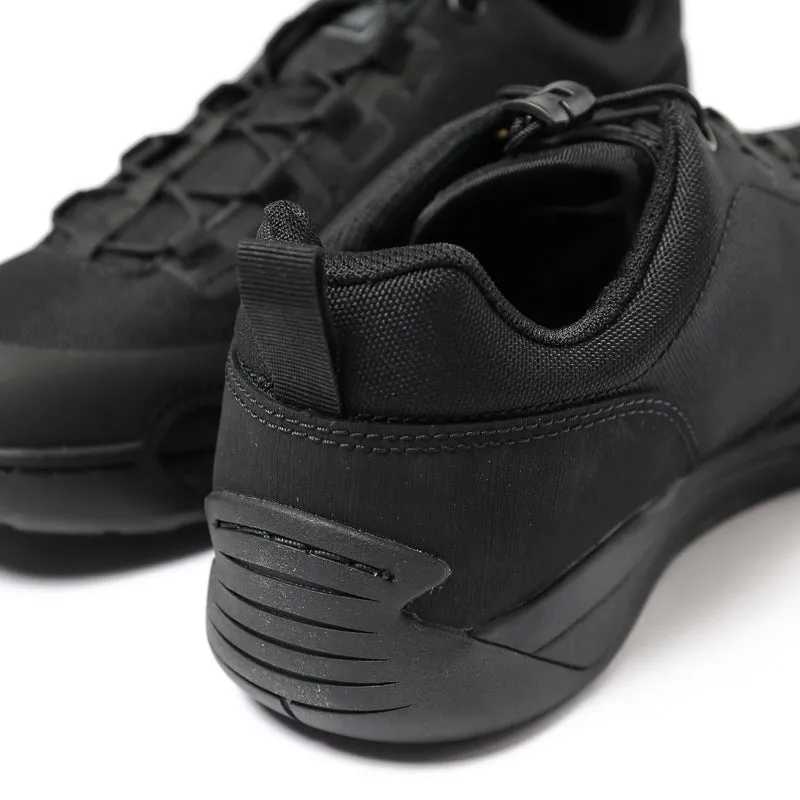 Magnum Mars Low-Cut Tactical Shoes