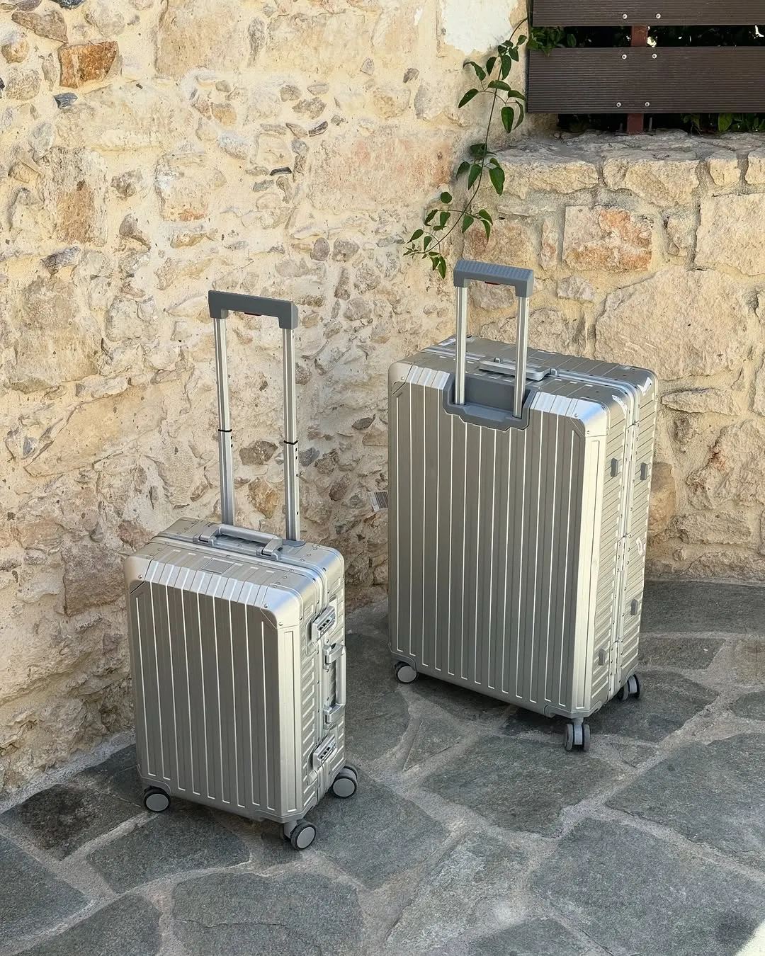 MONO CHECKED SUITCASE SILVER | ALUMINUM