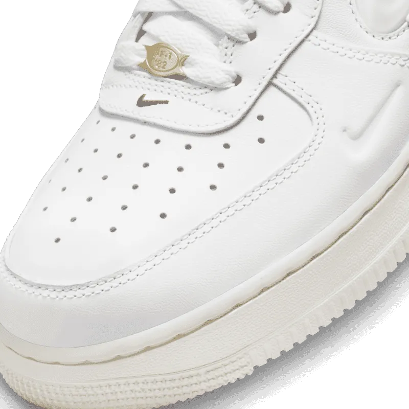 NIKE AIR FORCE 1 '07 PRM