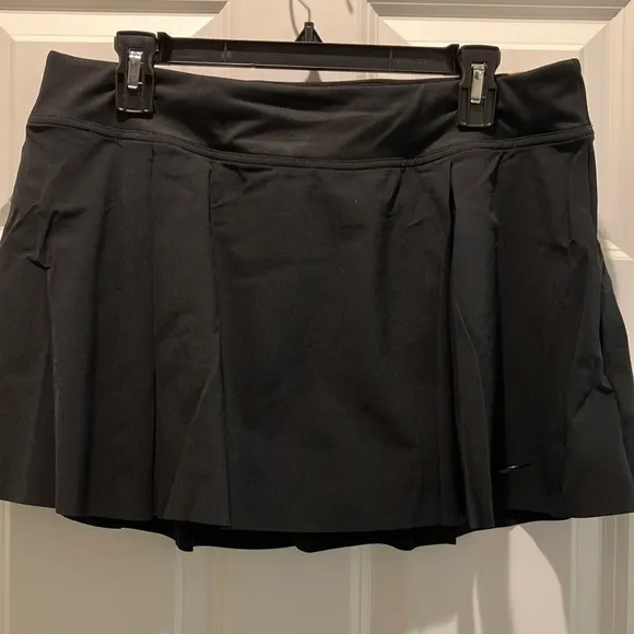 Nike Golf/Tennis/Pickleball Skort, Size XL, NWT!