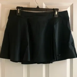 Nike Golf/Tennis/Pickleball Skort, Size XL, NWT!