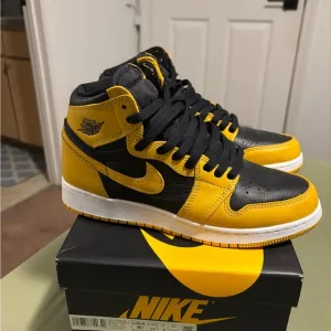 Nike Kids Pollen/White-Black High-Top Sneakers