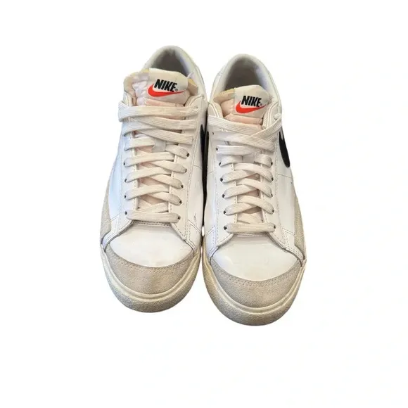 Nike Women's Blazer '77 Low Shoes