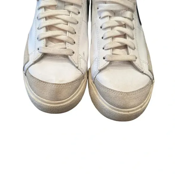 Nike Women's Blazer '77 Low Shoes