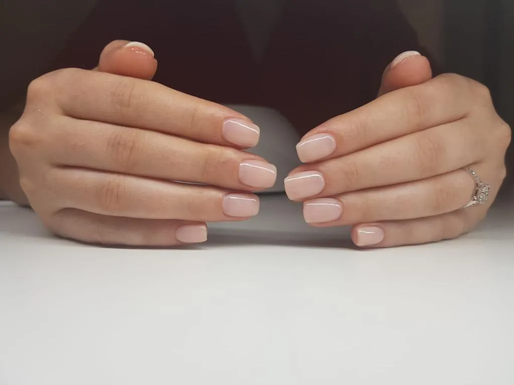 NO.67 FRENCH CREME NAIL POLISH