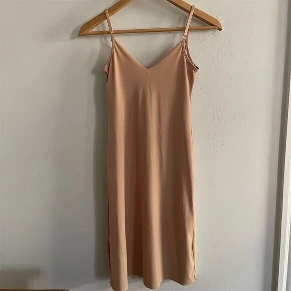 NWT Commando Women's Beige Classic Tailored Full Slip True Nude Size S/M