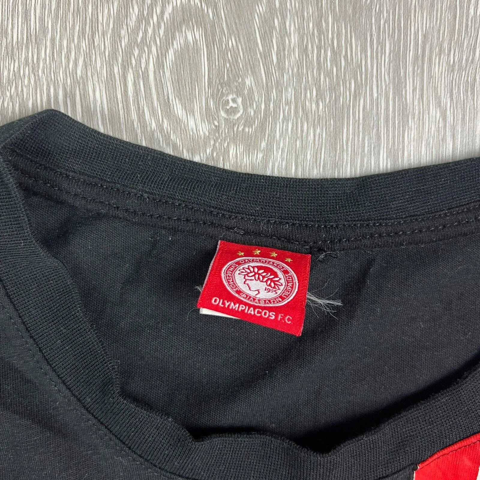 OLYMPIACOS FC Greek Football Soccer Mens Black T-Shirt Size Large