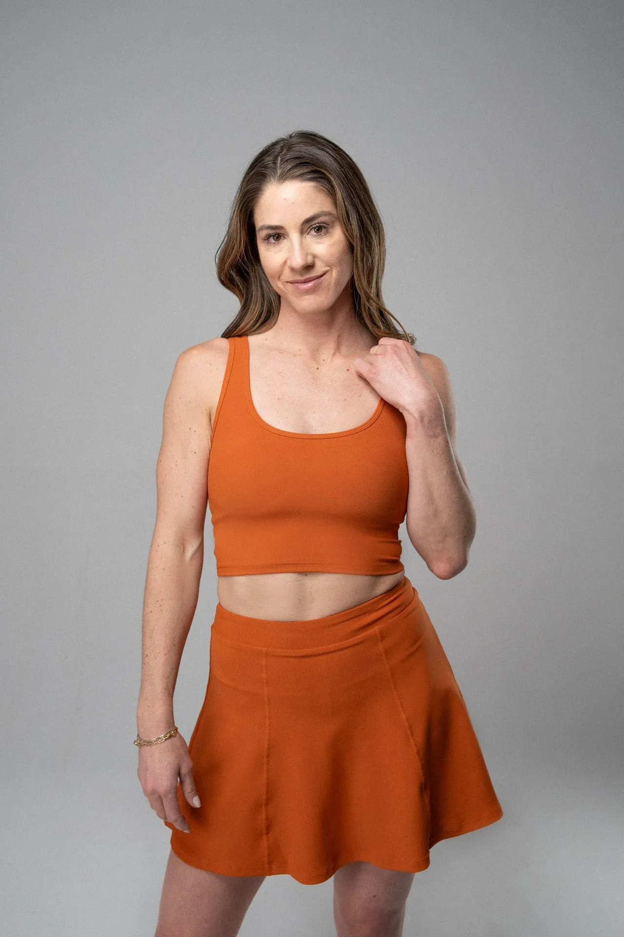 radiant ribbed built-in crop tank