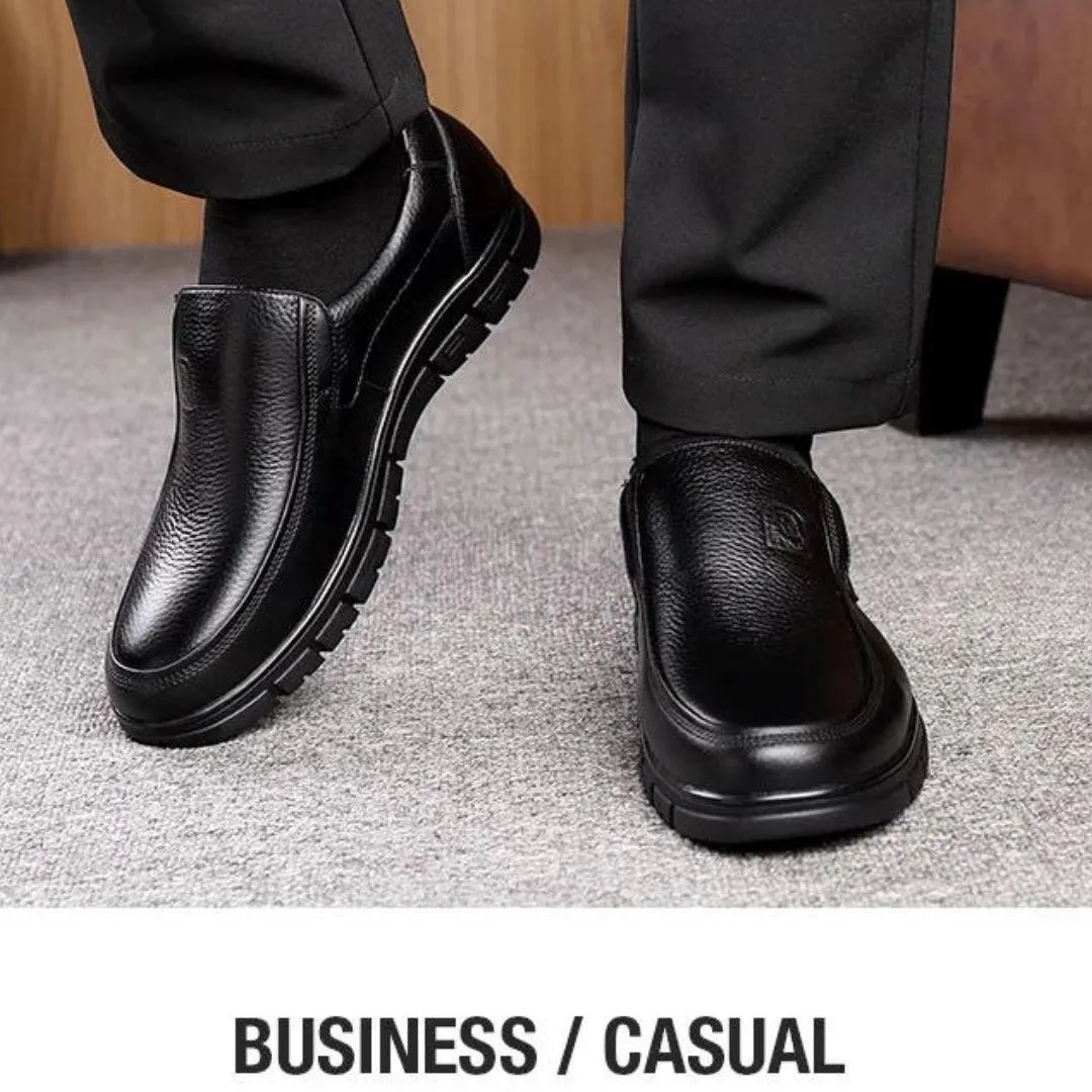 REGAL™ | Men's Supportive Walking Shoes