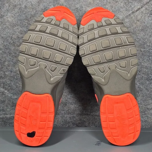 Size 8.5 - Nike Air Max Invigor Men's Low Trainers Shoes Wolf Grey Orange