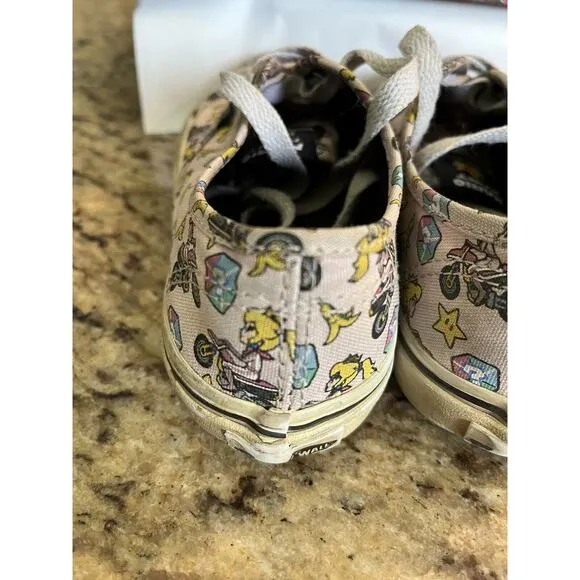 Vans Nintendo Shoes Princess Peach Girl Size 2.0 DIRTY NEEDS CLEANING Authentic