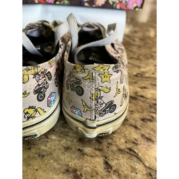 Vans Nintendo Shoes Princess Peach Girl Size 2.0 DIRTY NEEDS CLEANING Authentic