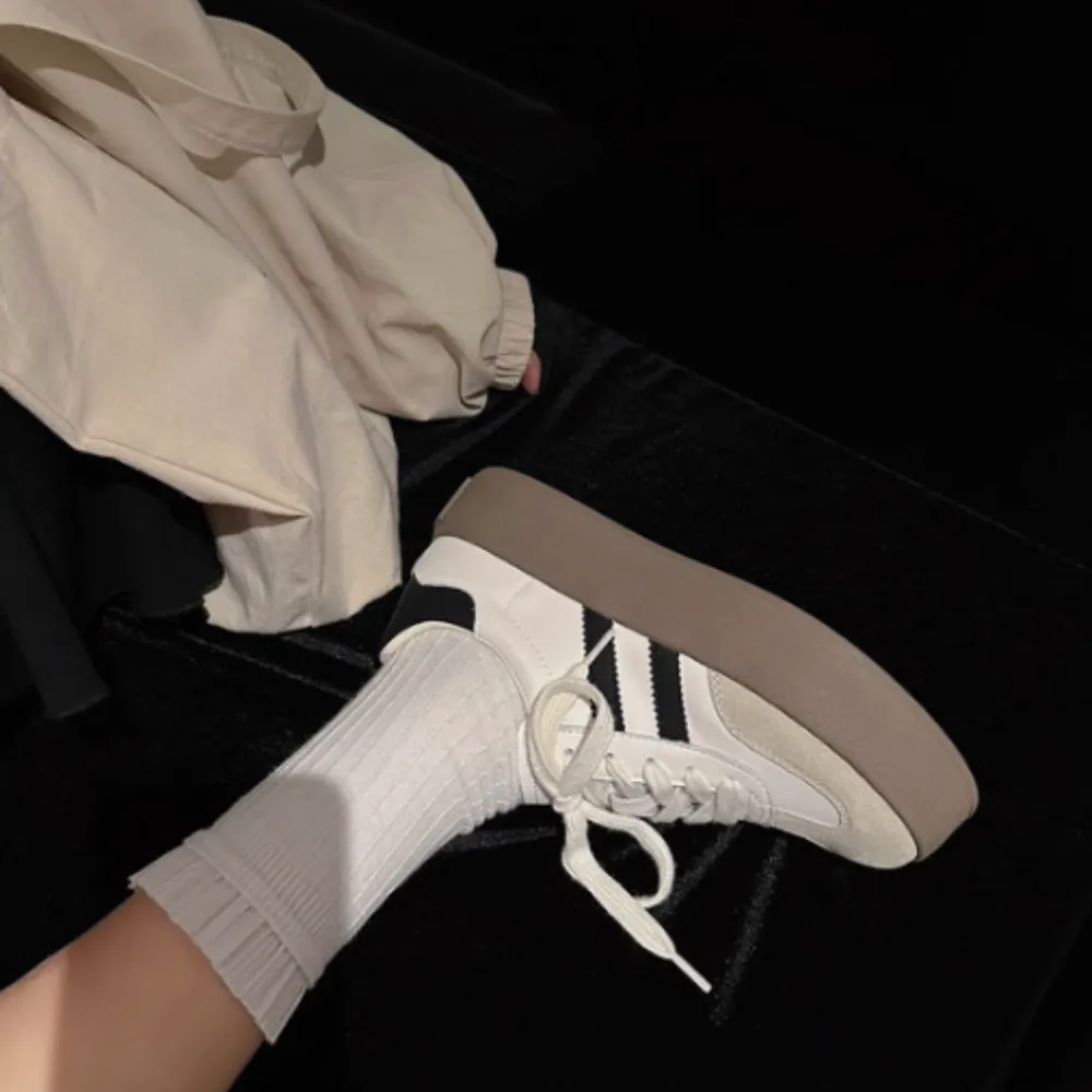 “Wire D”Shoes
