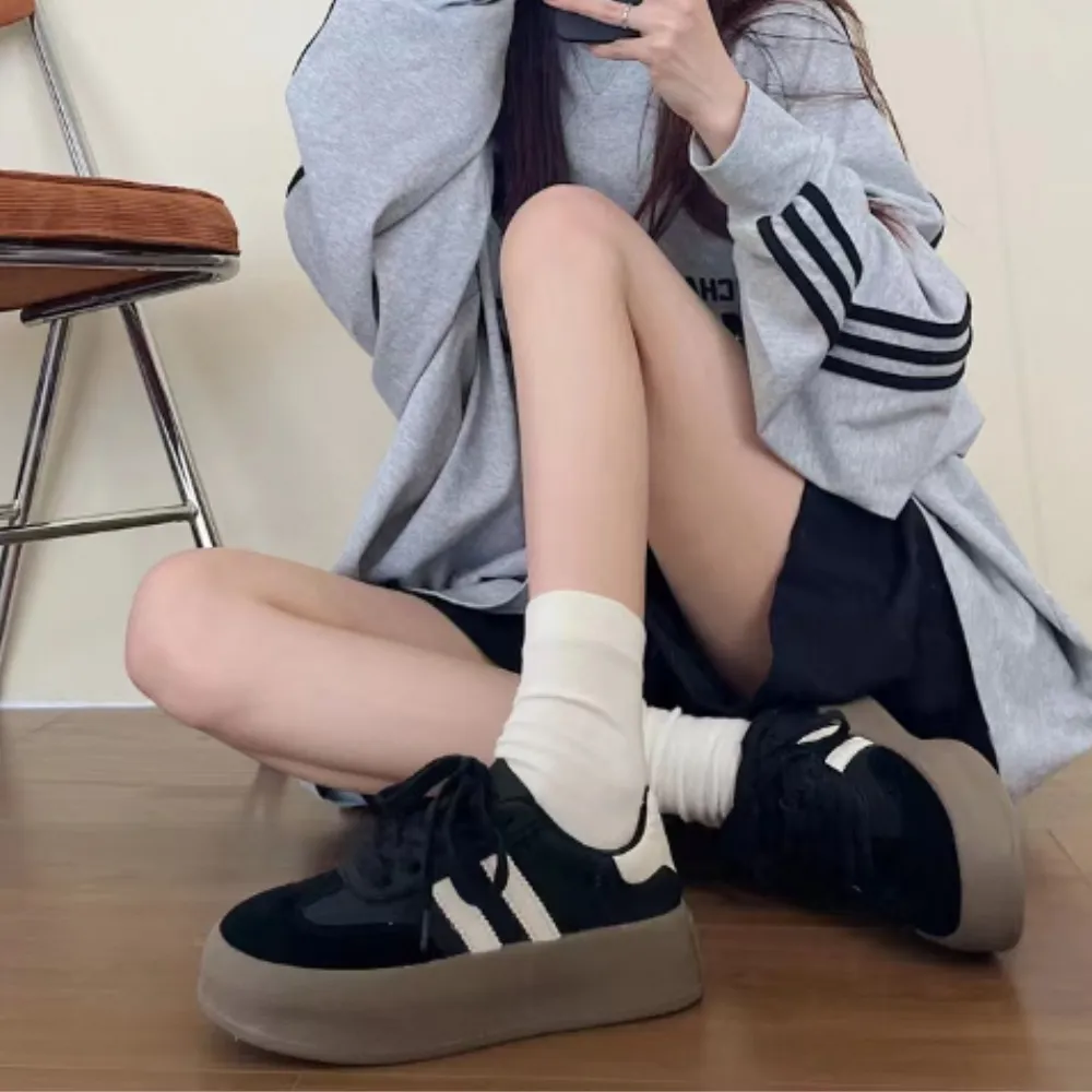 “Wire D”Shoes